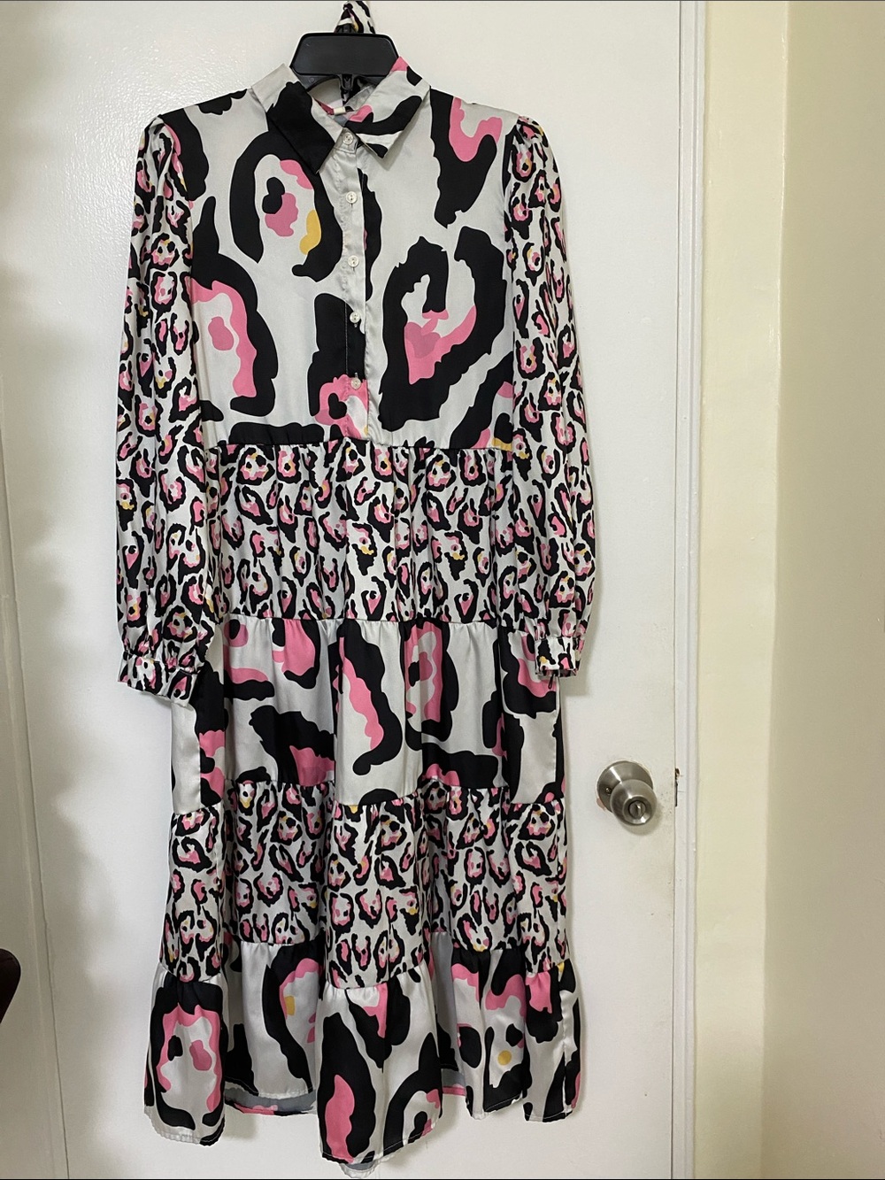 SHEIN Pink, Black & White Animal Print Tiered Shirt Dress